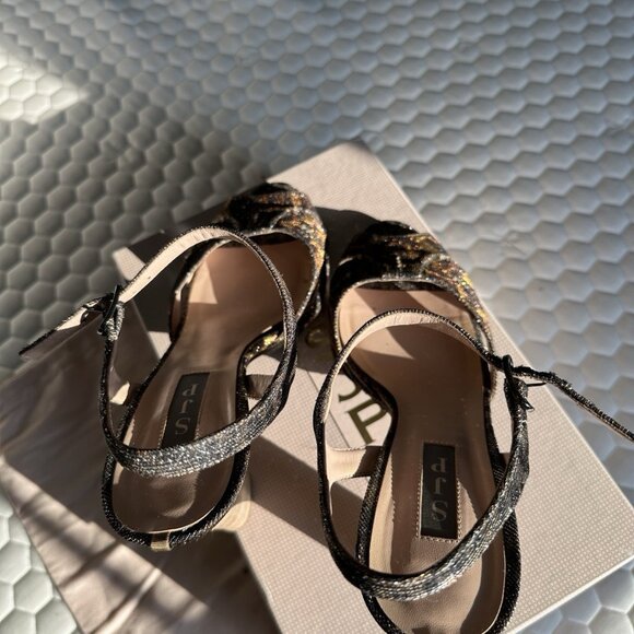 SJP by Sarah Jessica Parker Women's Carson Sandal - Picture 3 of 10